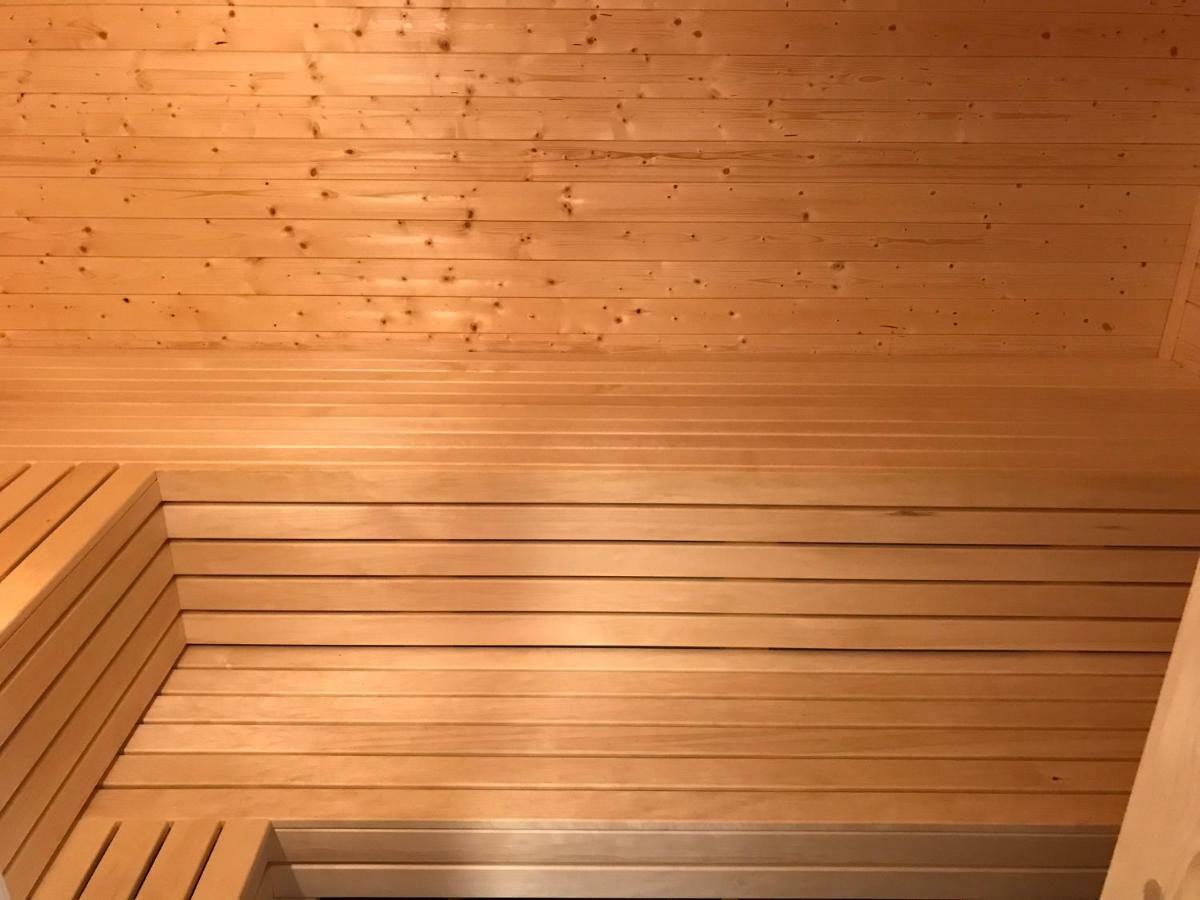 トリシル Lillebjornヴィラ エクステリア 写真