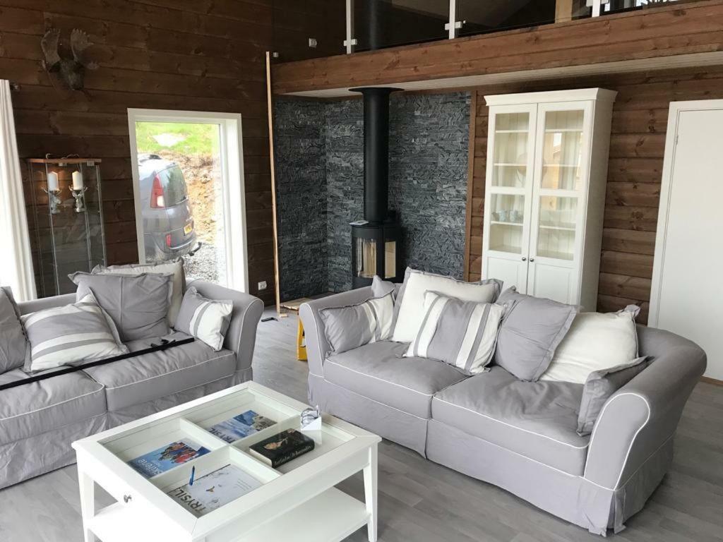 トリシル Lillebjornヴィラ エクステリア 写真
